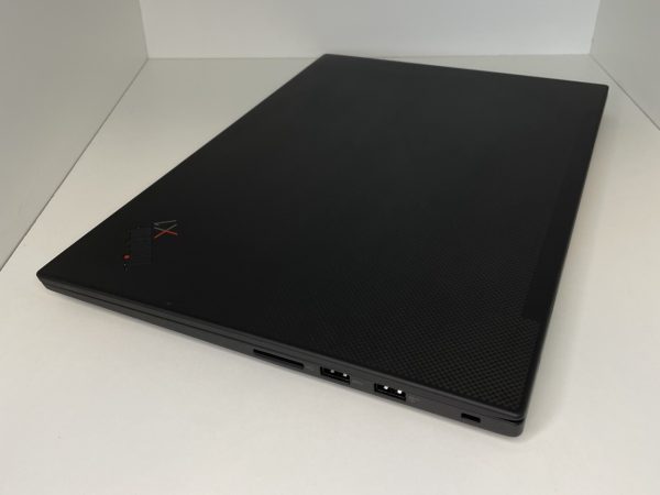 Lenovo Thinkpad X1 Extreme Gen 3, 15.6" 4K UHD IPS [i7-10850H, 64 GB, 1024 GB] - Image 3
